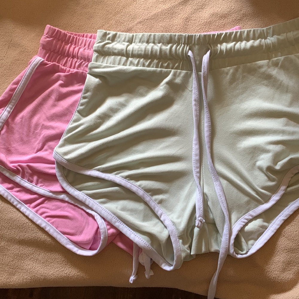 2 pink and shorts -S